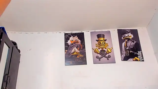 Snapshot of kriixtybrown chatting on February 6, 10:43 pm kriixtybrown online show from February 6, 10:43 pm