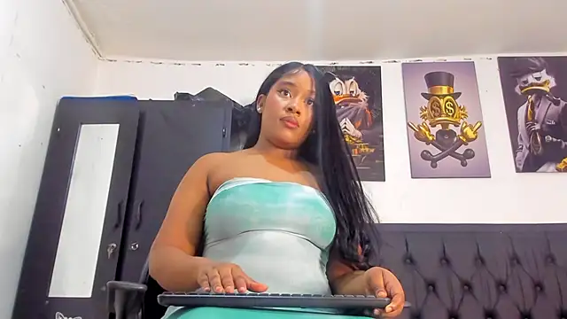 Snapshot of kriixtybrown chatting on February 12, 6:09 pm kriixtybrown online show from February 12, 6:09 pm