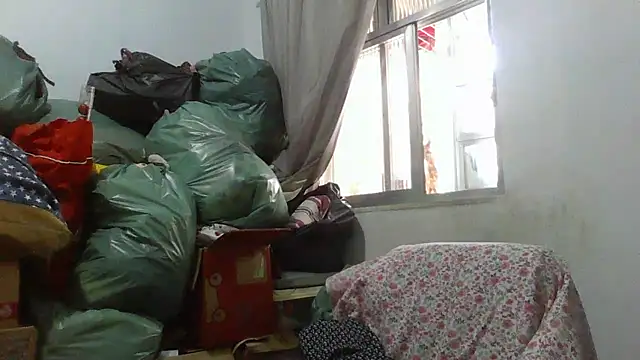 Snapshot of lizza_monroe chatting on December 9, 1:45 pm lizza monroe online show from December 9, 1:45 pm