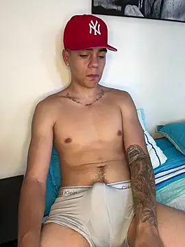 santiago sosa24 online show from May 7, 9:09 pm