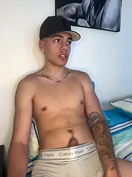 santiago sosa24 online show from May 20, 3:40 pm