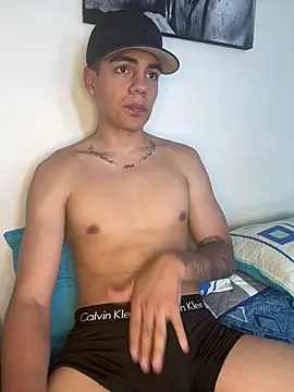 santiago sosa24 online show from June 19, 3:38 pm