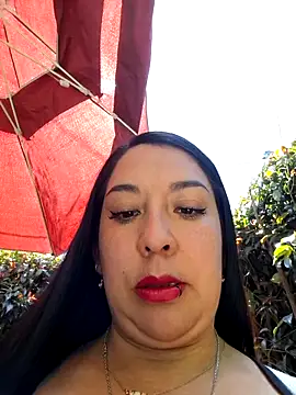 Snapshot of Bella_keny chatting on June 11, 4:05 pm Bella keny online show from June 11, 4:05 pm