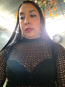 Snapshot of Bella_keny chatting on July 1, 6:51 pm Bella keny online show from July 1, 6:51 pm