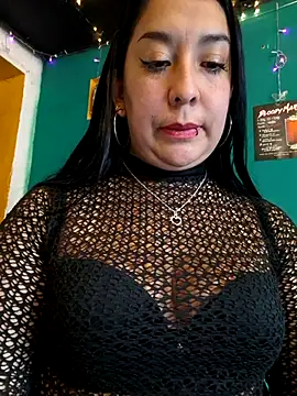 Snapshot of Bella_keny chatting on July 11, 5:59 pm Bella keny online show from July 11, 5:59 pm