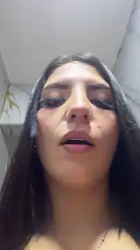 alexia aitanaa  online show from May 21, 8:16 pm