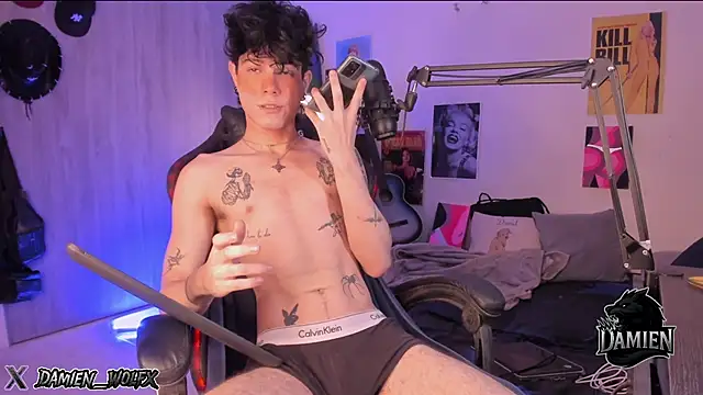 cinnamon boyxxx online show from November 15, 2:53 am