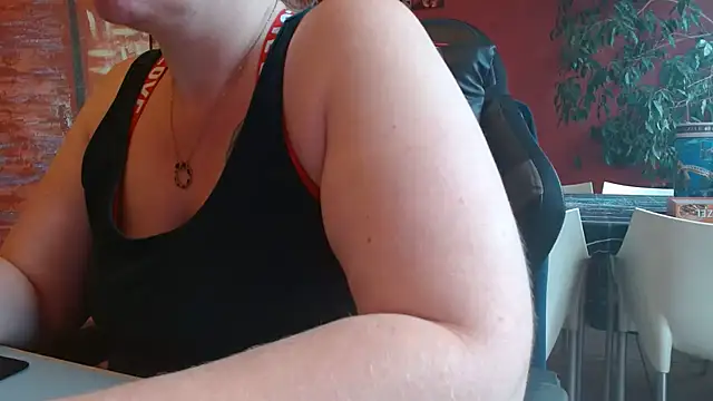 cruellaculdenfer67 online show from November 3, 9:10 am