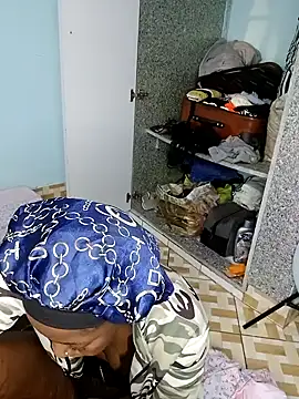 Snapshot of Midnight_Clique_ chatting on January 24, 3:24 pm Midnight Clique online show from January 24, 3:24 pm