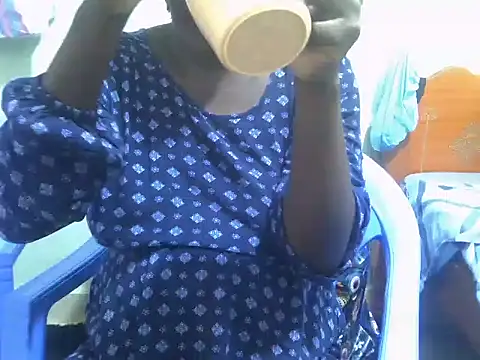 Petite rider online show from November 3, 6:03 am