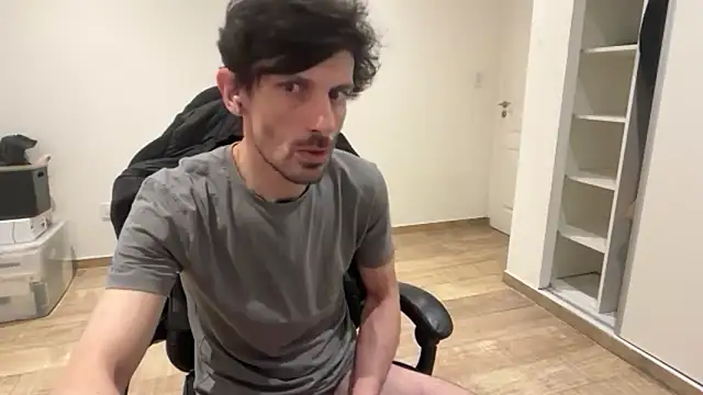 Snapshot of nicolaaaaas chatting on November 8, 9:53 am nicolaaaaas online show from November 8, 9:53 am