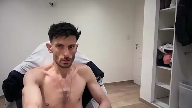 Snapshot of nicolaaaaas chatting on November 12, 6:58 am nicolaaaaas online show from November 12, 6:58 am