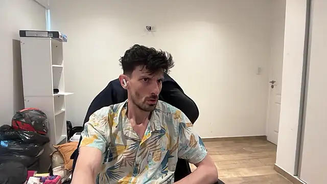 Snapshot of nicolaaaaas chatting on November 26, 12:06 pm nicolaaaaas online show from November 26, 12:06 pm