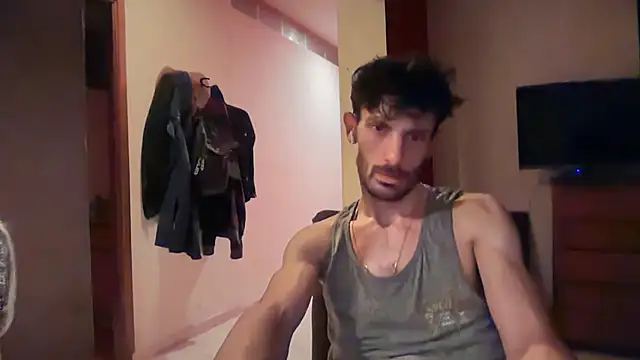 Snapshot of nicolaaaaas chatting on December 17, 7:47 am nicolaaaaas online show from December 17, 7:47 am