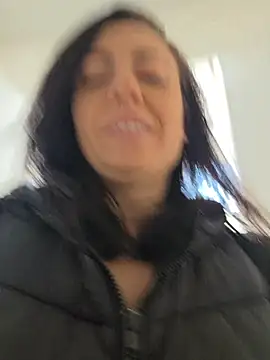 lovewildguy1 online show from March 25, 8:53 am