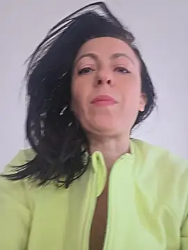 lovewildguy1 online show from May 1, 5:34 am