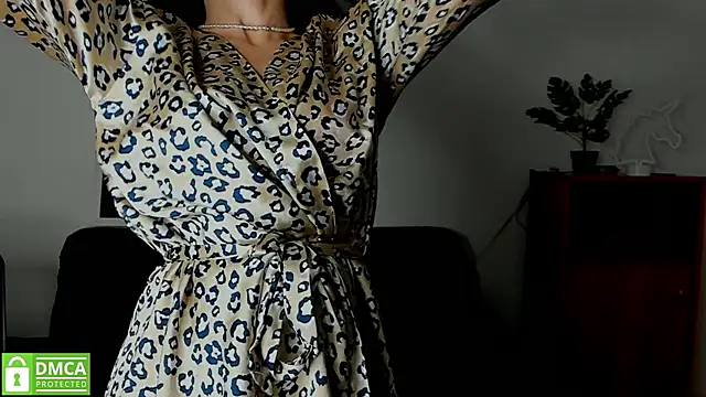 annakillianox online show from December 3, 6:21 am