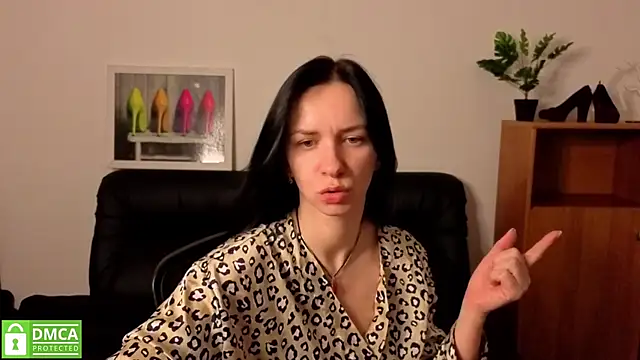 annakillianox online show from April 29, 5:22 am