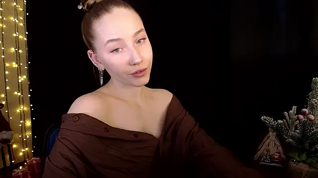 Snapshot of SindiWatsoon chatting on January 13, 12:32 pm SindiWatsoon online show from January 13, 12:32 pm