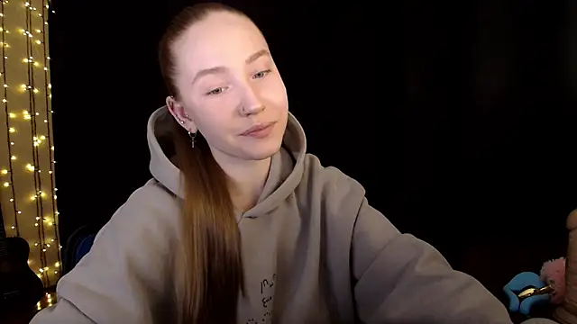 Snapshot of SindiWatsoon chatting on February 18, 5:53 pm SindiWatsoon online show from February 18, 5:53 pm