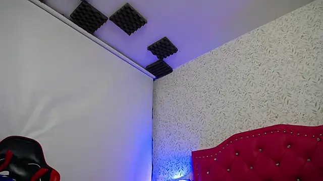 luly pink online show from December 20, 3:13 am