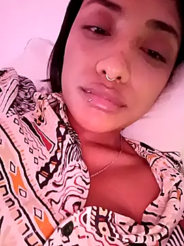 VictoireFeller online show from December 15, 4:28 am