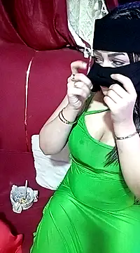 Snapshot of Meral1 chatting on February 13, 10:00 pm Meral1 online show from February 13, 10:00 pm