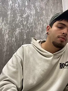 Snapshot of kurtz3 chatting on October 22, 5:13 pm kurtz3 online show from October 22, 5:13 pm