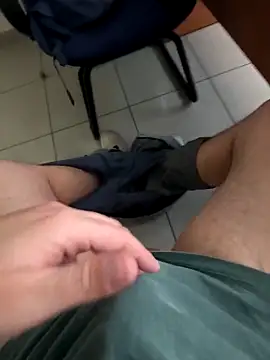 Snapshot of onbifeet chatting on March 26, 2:00 pm onbifeet online show from March 26, 2:00 pm