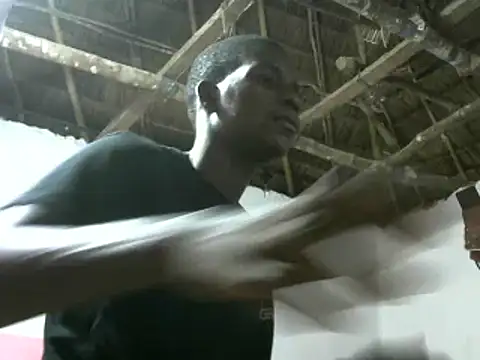 Snapshot of Bigras0011 chatting on January 18, 3:31 am Bigras0011 online show from January 18, 3:31 am