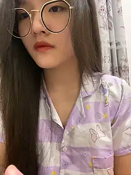 Krixxi22 online show from December 9, 11:47 am