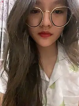 Krixxi22 online show from March 19, 3:40 pm