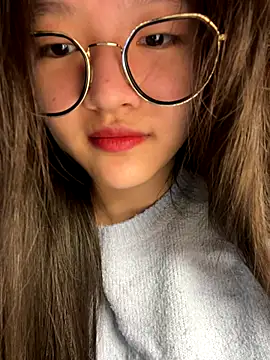 Krixxi22 online show from November 28, 3:47 pm