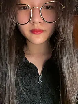 Krixxi22 online show from December 15, 4:00 pm