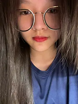 Krixxi22 online show from December 19, 6:04 pm