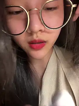 Krixxi22 online show from March 8, 6:44 pm