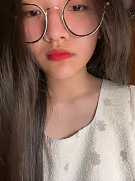 Krixxi22 online show from March 18, 2:42 pm