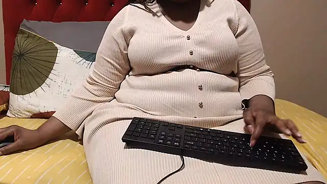 MIGHTYASSS online show from July 6, 7:27 am
