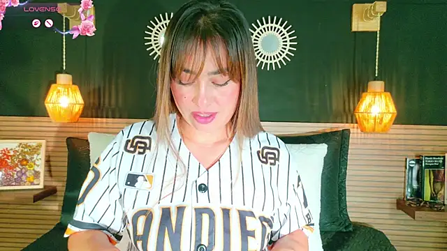 AnnaVictoria   online show from April 14, 12:27 am