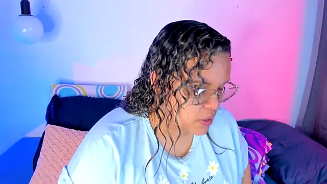 monicabbw  online show from January 21, 5:09 pm