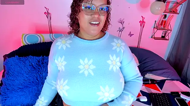 monicabbw  online show from September 23, 12:46 am