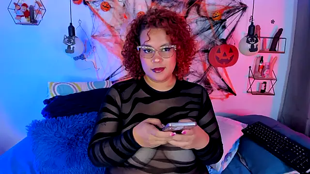 monicabbw  online show from October 25, 1:02 am