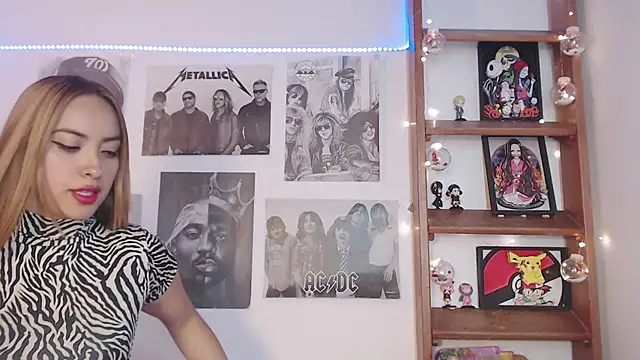 Meowlody online show from December 11, 5:15 pm