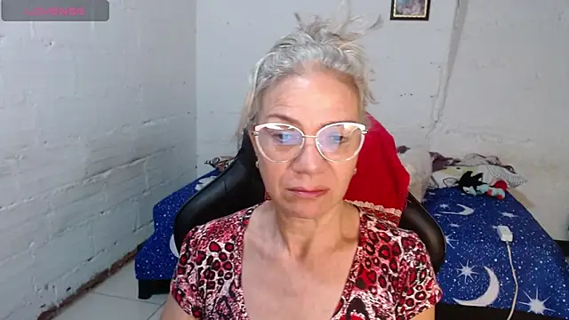 Snapshot of Giorgia_xue53 chatting on December 11, 11:08 am Giorgia xue53 online show from December 11, 11:08 am