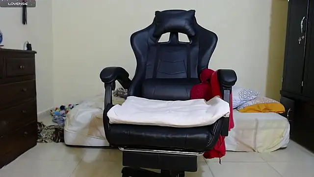 Snapshot of Giorgia_xue53 chatting on February 6, 11:54 am Giorgia xue53 online show from February 6, 11:54 am