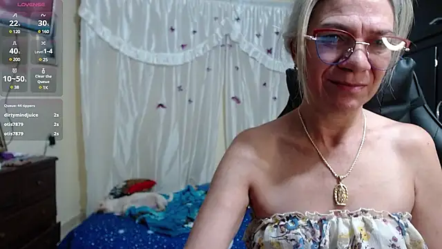 Snapshot of Giorgia_xue53 chatting on March 23, 3:43 am Giorgia xue53 online show from March 23, 3:43 am