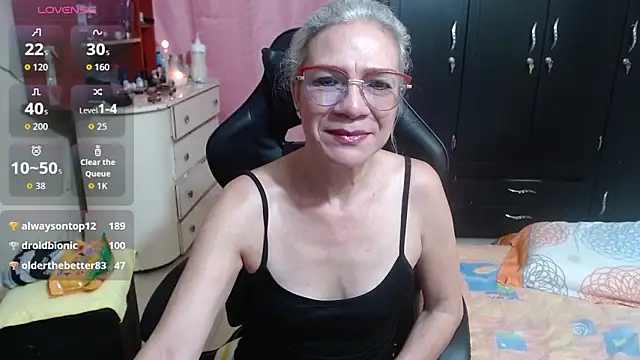 Snapshot of Giorgia_xue53 chatting on October 2, 1:23 am Giorgia xue53 online show from October 2, 1:23 am