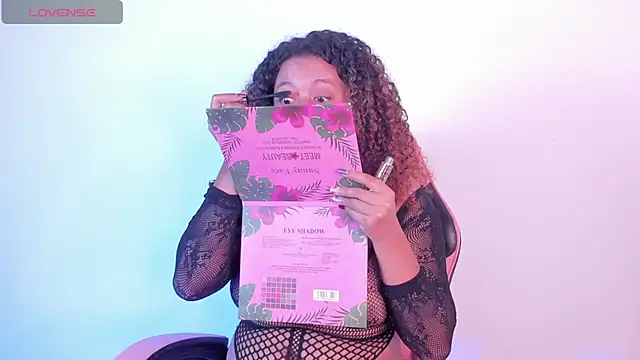 Kenia tompson01 online show from November 18, 4:44 pm