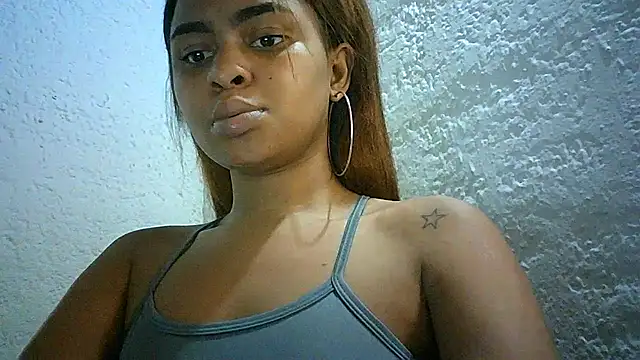 Snapshot of Bellabeltrann chatting on November 15, 10:34 am Bellabeltrann online show from November 15, 10:34 am