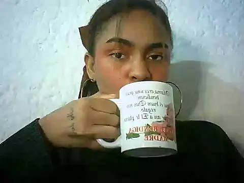 Snapshot of Bellabeltrann chatting on January 14, 12:33 pm Bellabeltrann online show from January 14, 12:33 pm